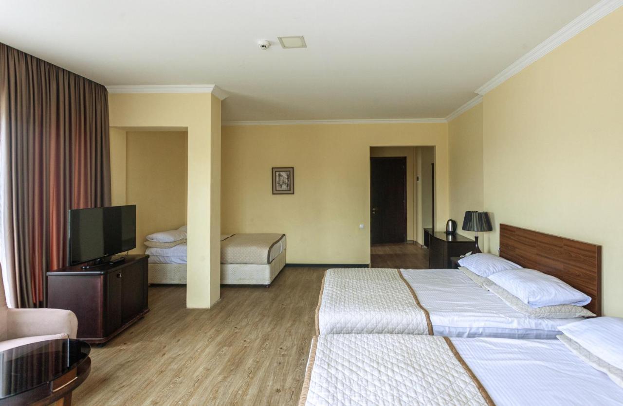 Hotel Beaumonde Garden Tiflis Exterior foto